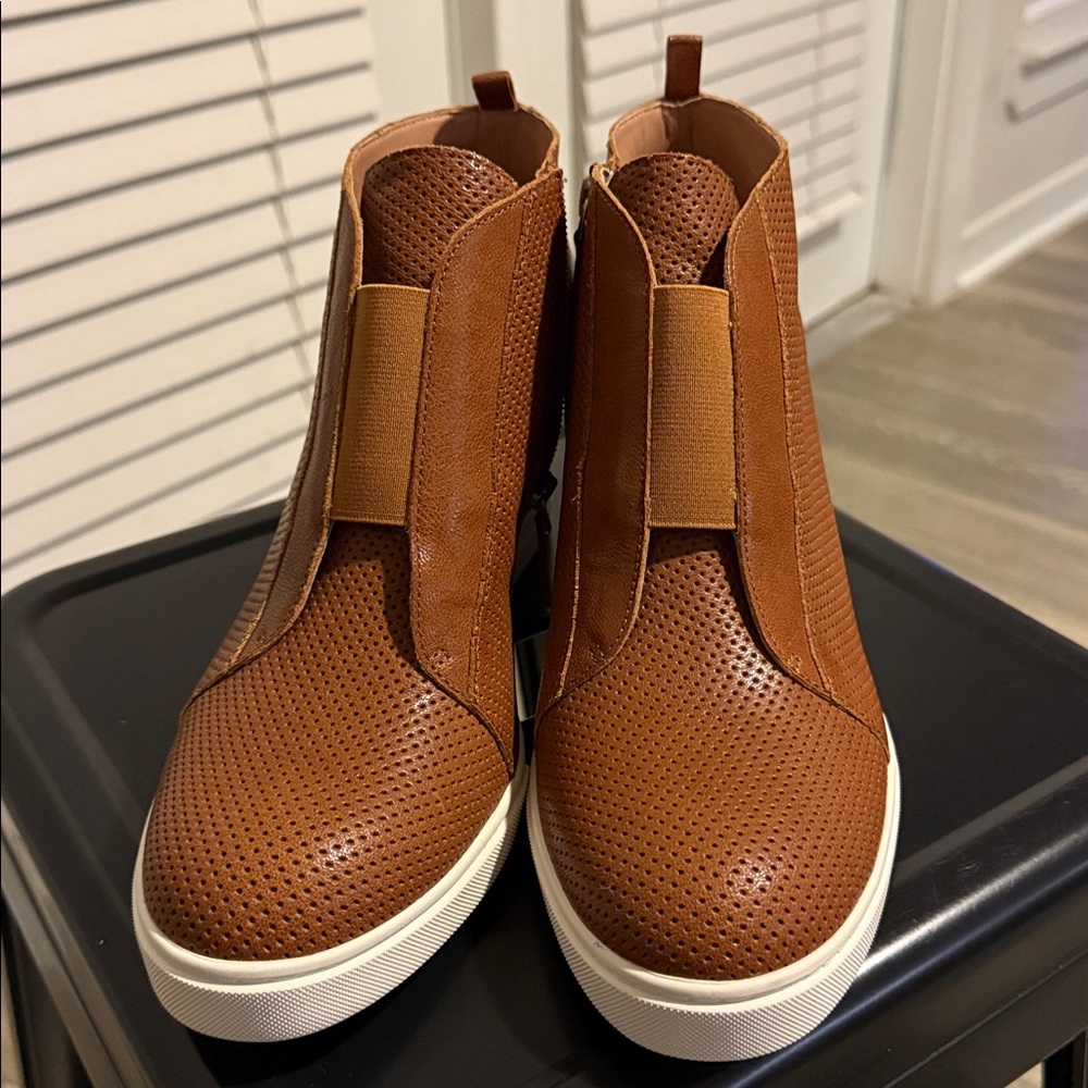FELICIA LEATHER | Brown Original Platform Wedge Sneaker Bootie
